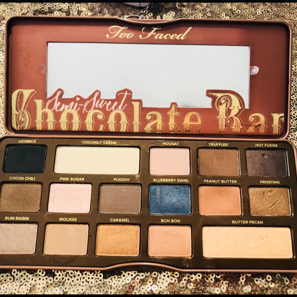 Too Faced Semi-Sweet Chocolate Bar Eye Palette
